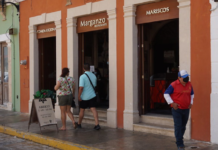Power outages affect the economic flow of restaurant owners in the Historic Center of Campeche